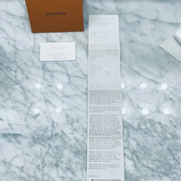 CarryAll PM Hobo Louis Vuitton Shoulder Bag - Picture 5 of 10